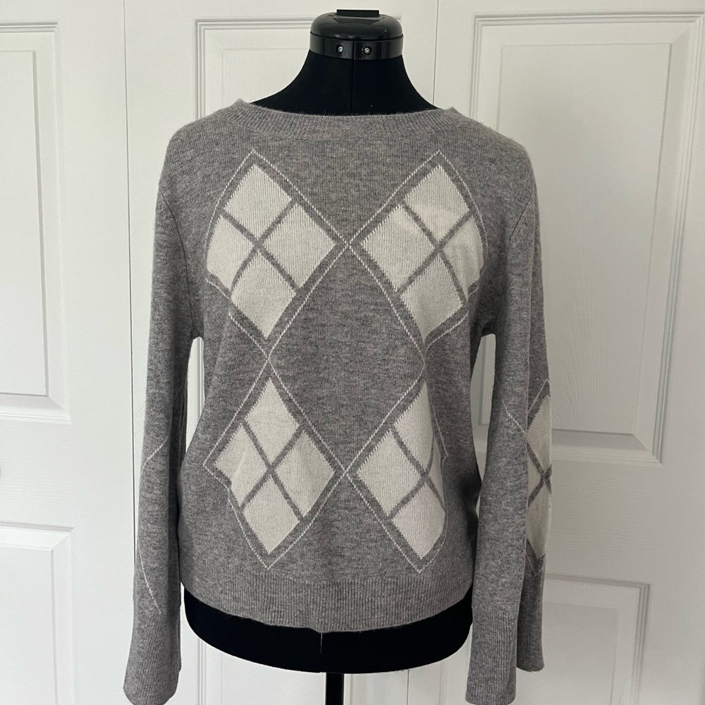 NWT:Magaschoni Cashmere Sweater